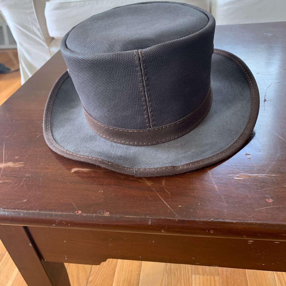 Hat - Picture 2 of 3